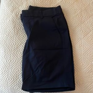 NWT J Crew 9” Bermuda short size 8. Never worn.